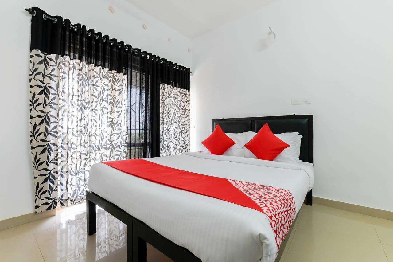 Oyo 11891 Amare Beach Resorts Alappuzha Exterior photo